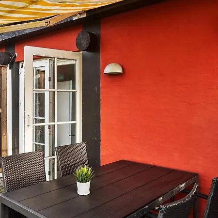 Apartment 5 Person In Aakirkeby
