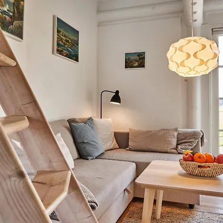 5 Person In Aakirkeby Åkirkeby