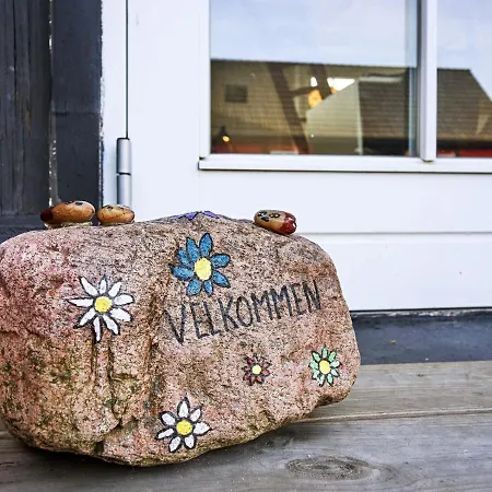 5 Person In Aakirkeby * Akirkeby