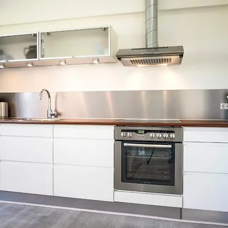 5 Person In Aakirkeby Apartment Akirkeby